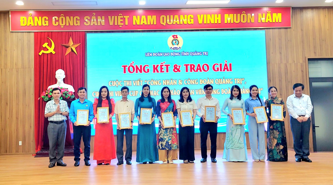 Tạp ch&iacute; Cửa Việt c&oacute; 2 đo&agrave;n vi&ecirc;n đoạt 2 giải cuộc thi viết C&ocirc;ng nh&acirc;n & C&ocirc;ng đo&agrave;n Quảng Trị